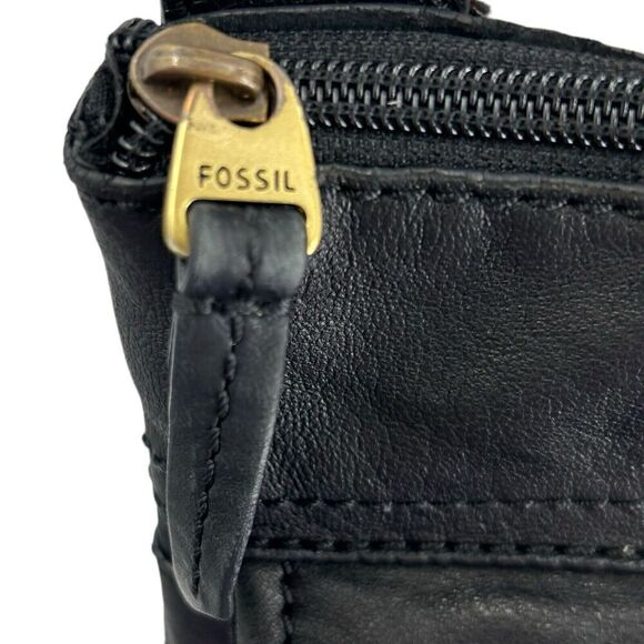 Vintage Fossil Black Leather Crossbody Front Flap Pocket Note Photos For Flaws - Picture 6 of 16